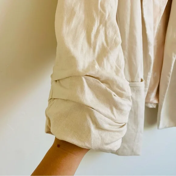 Skies Are Blue Curvy Linen Blend Blazer - Picture 5 of 9